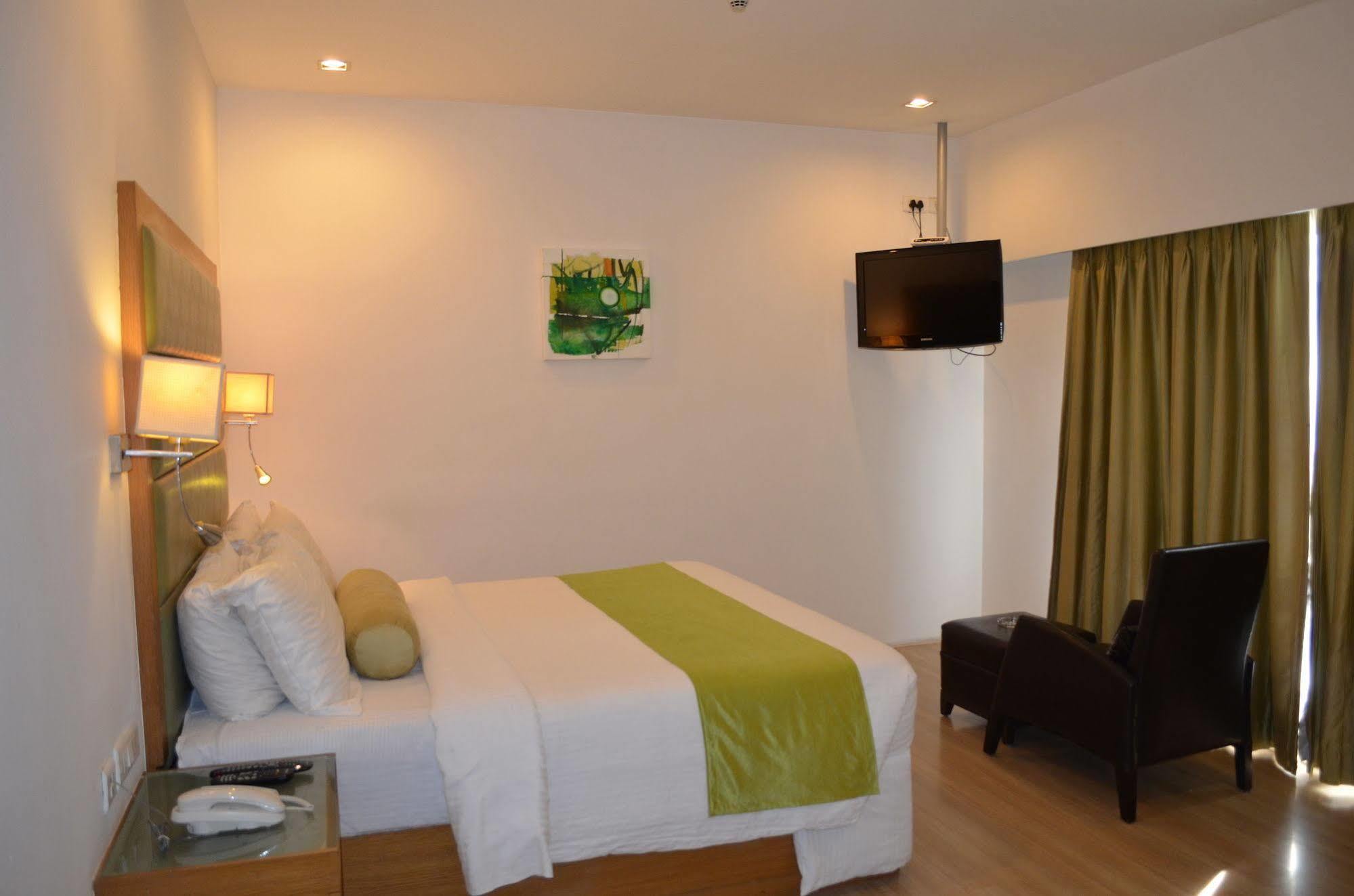 Peerless Hotel Haydarabad Dış mekan fotoğraf