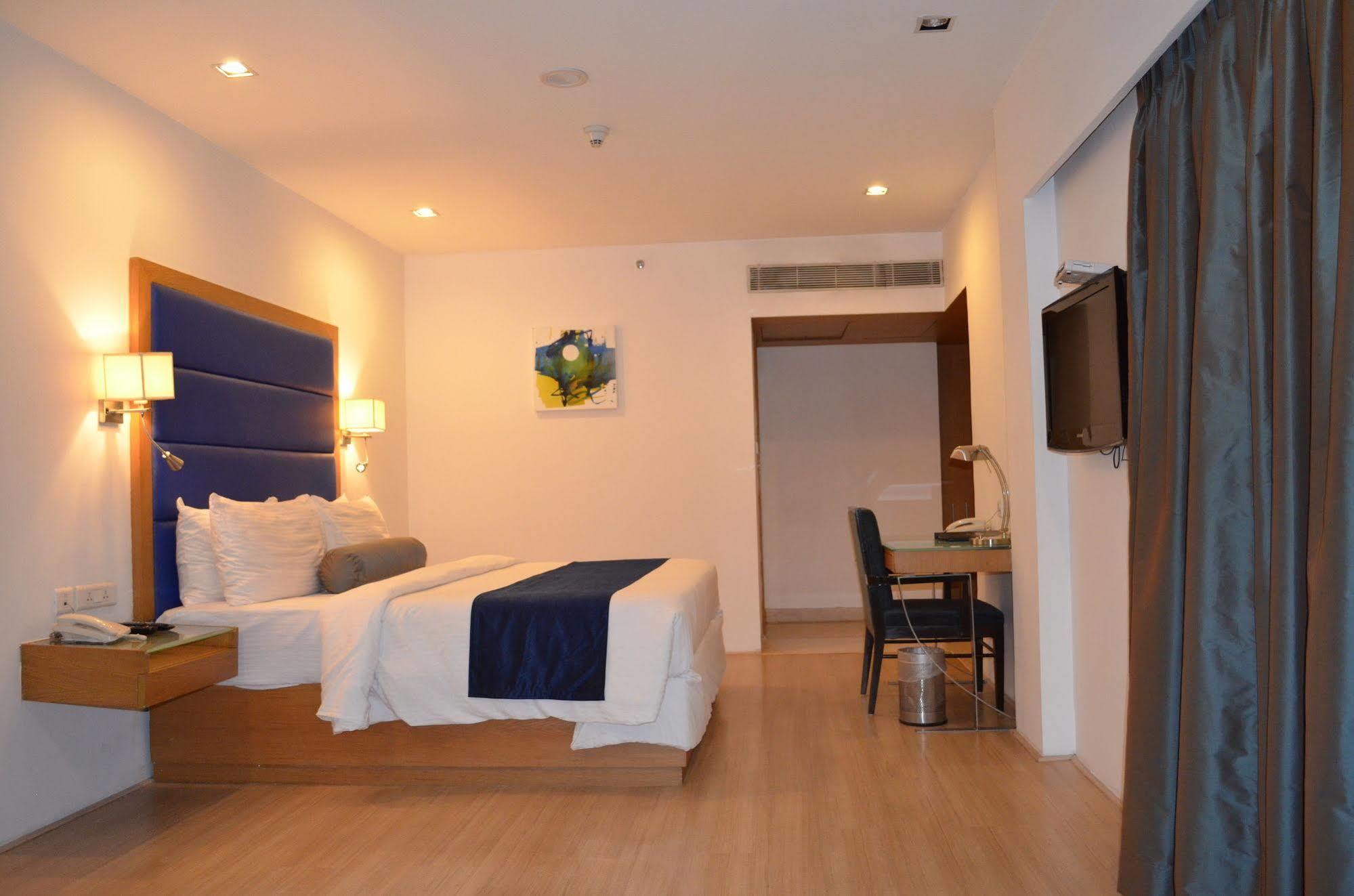 Peerless Hotel Haydarabad Dış mekan fotoğraf
