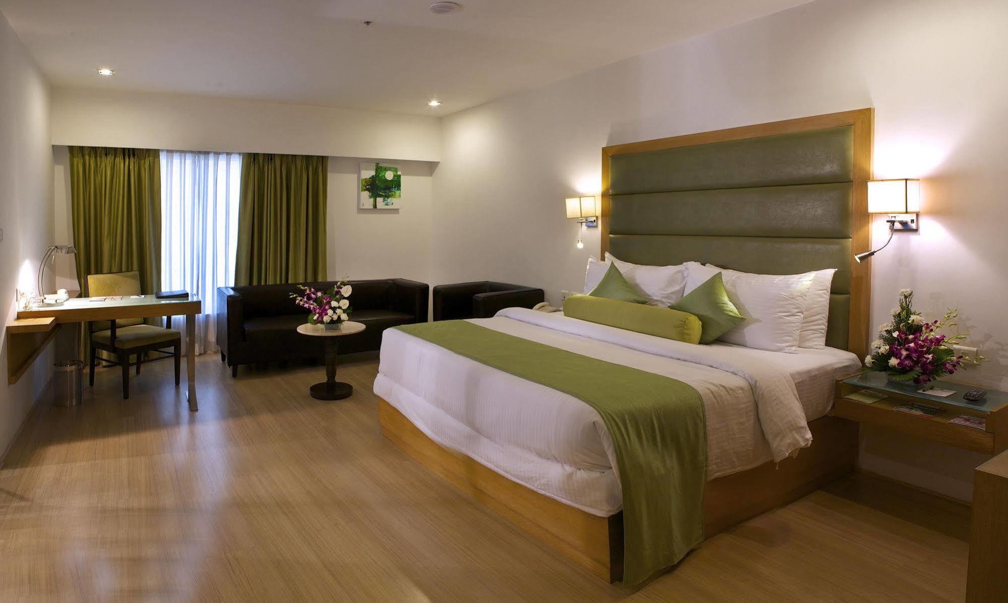 Peerless Hotel Haydarabad Dış mekan fotoğraf